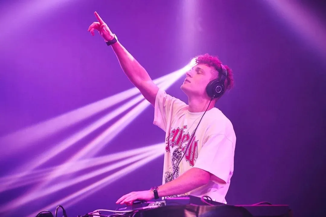 Kaos on stage
