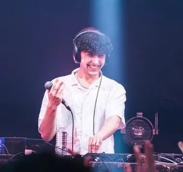 Slether on stage